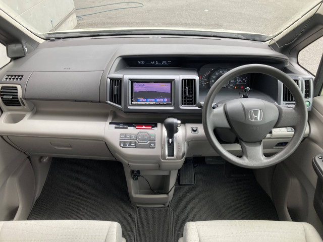 ホンダ ステップワゴン ２．０ Ｇ スマートスタイル エディション H23年 (四国) 99