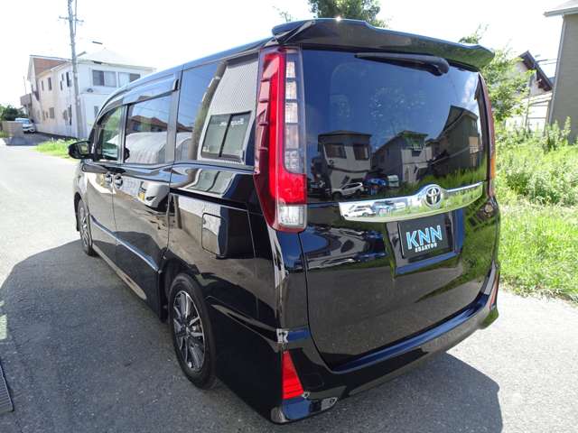 トヨタ ノア ２．０ ＳＩ H26年 (東海) 99