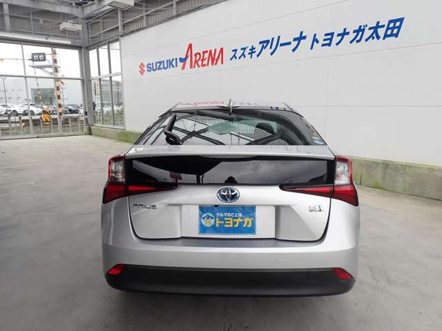 トヨタ プリウス １．８ Ｓ R1年 (関東) 99