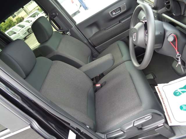 ホンダ Ｎ　ＢＯＸ カスタム ６６０ R8年 (関東) 99