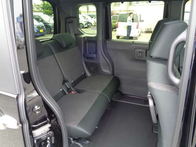 ホンダ Ｎ　ＢＯＸ カスタム ６６０ R8年 (関東) 99