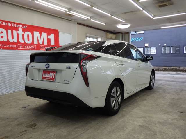 トヨタ プリウス １．８ Ａ Ｅ－ＦＯＵＲ ４ＷＤ H28年 () 99