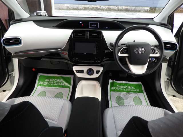 トヨタ プリウス １．８ Ａ Ｅ－ＦＯＵＲ ４ＷＤ H28年 () 99