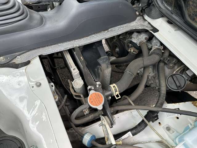 ダイハツ ハイゼットトラック ６６０ 農用スペシャル ＶＳ ３方開 ４ＷＤ H26年 () 99