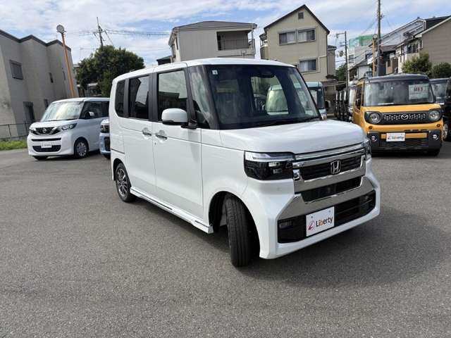 ホンダ Ｎ　ＢＯＸ カスタム ６６０ R8年 () 99