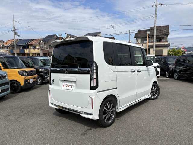 ホンダ Ｎ　ＢＯＸ カスタム ６６０ R8年 () 99