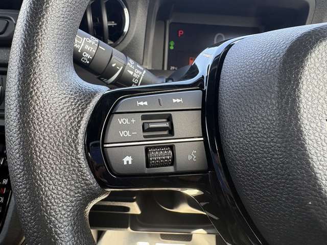 ホンダ Ｎ　ＢＯＸ カスタム ６６０ R8年 () 99