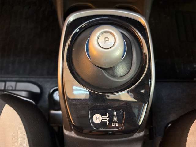 日産 ノート １．２ Ｅ－ＰＯＷＥＲ Ｘ R1年 () 99