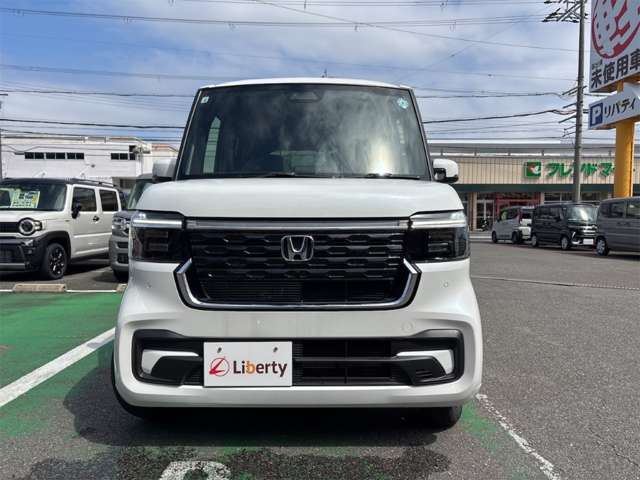 ホンダ Ｎ　ＢＯＸ カスタム ６６０ R8年 () 99