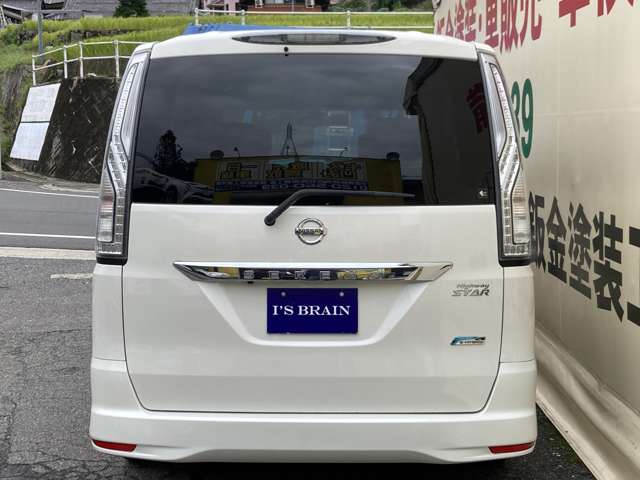日産 セレナ ２．０ ハイウェイスター Ｓ－ＨＹＢＲＩＤ H26年 (中国) 99