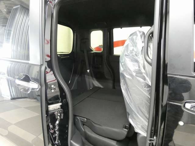 ホンダ Ｎ　ＢＯＸ カスタム ６６０ ４ＷＤ R7年 (東北) 99