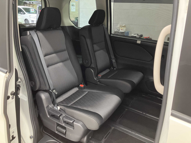 日産 セレナ １．２ Ｅ－ＰＯＷＥＲ ハイウェイスター Ｖ R3年 () 99