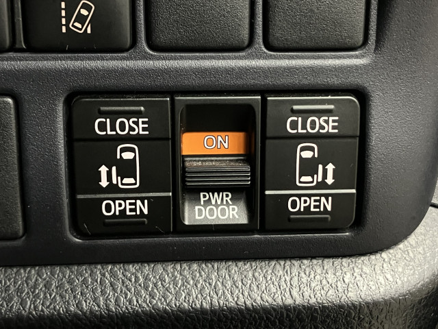 トヨタ ヴォクシー ２．０ ＺＳ 煌ＩＩ H28年 () 99