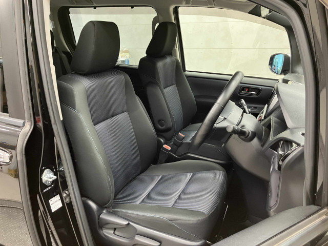 トヨタ ヴォクシー ２．０ ＺＳ 煌ＩＩ H28年 () 99