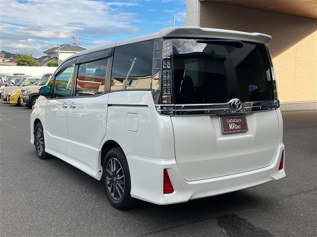 トヨタ ヴォクシー ２．０ ＺＳ 煌 H27年 (中国) 99