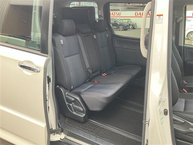 トヨタ ヴォクシー ２．０ ＺＳ 煌 H27年 (中国) 99