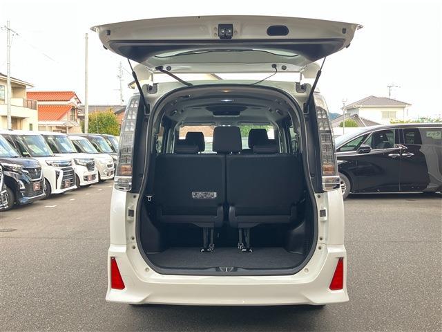 トヨタ ヴォクシー ２．０ ＺＳ 煌 H27年 (中国) 99