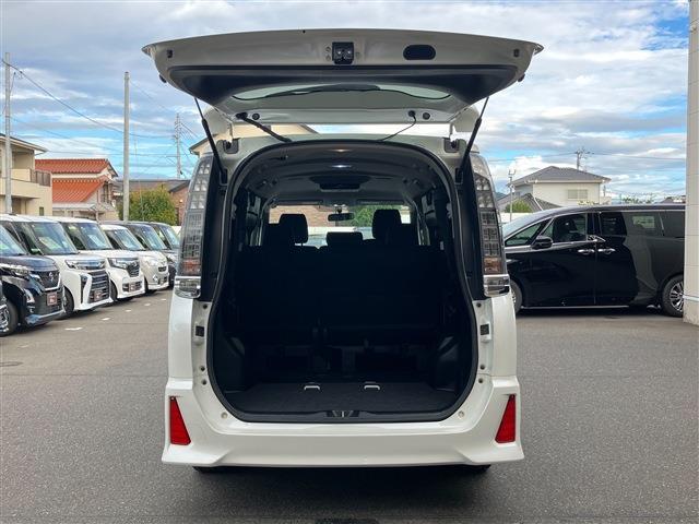 トヨタ ヴォクシー ２．０ ＺＳ 煌 H27年 (中国) 99