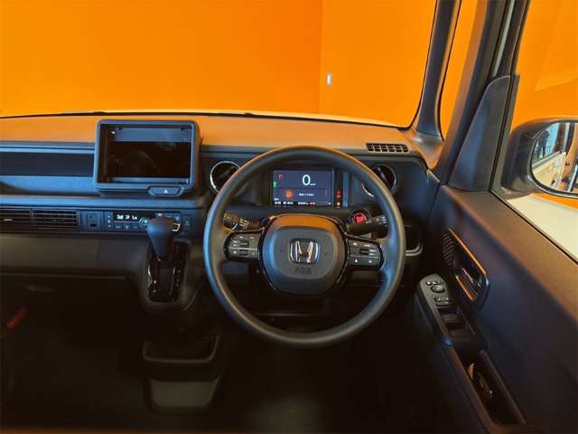 ホンダ Ｎ　ＢＯＸ カスタム ６６０ R8年 () 99