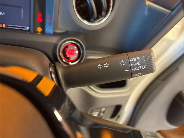 ホンダ Ｎ　ＢＯＸ カスタム ６６０ R8年 () 99