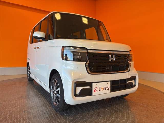 ホンダ Ｎ　ＢＯＸ カスタム ６６０ R8年 () 99