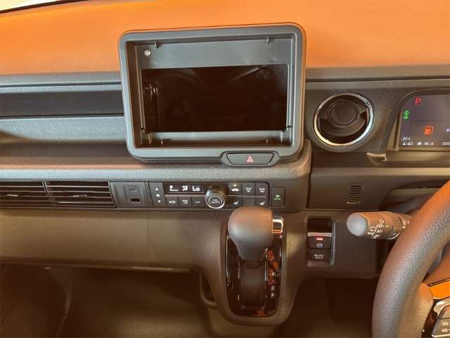 ホンダ Ｎ　ＢＯＸ カスタム ６６０ R8年 () 99
