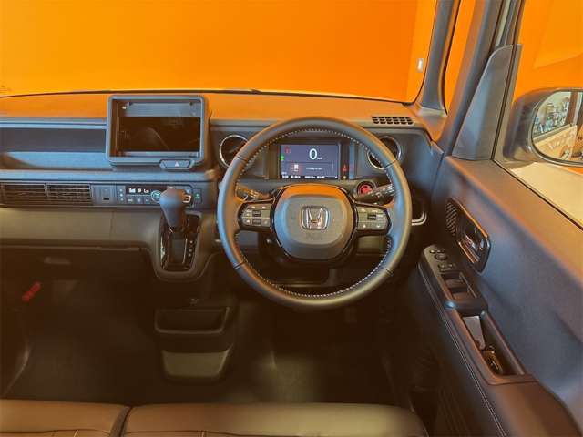 ホンダ Ｎ　ＢＯＸ カスタム ６６０ コーディネートスタイル ２トーン R8年 () 99