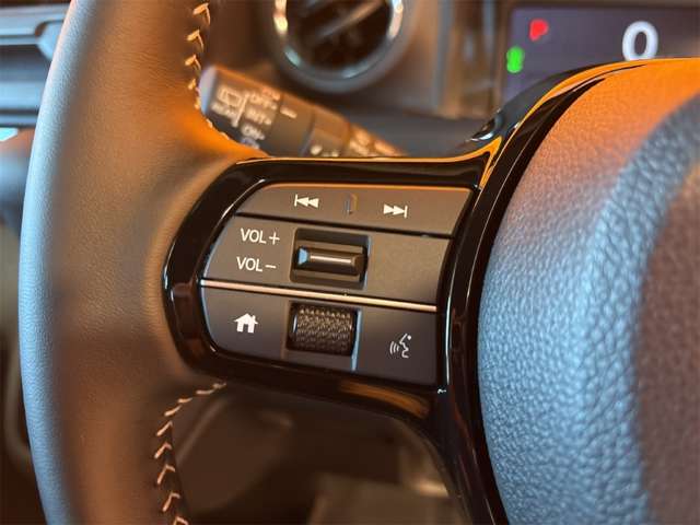 ホンダ Ｎ　ＢＯＸ カスタム ６６０ コーディネートスタイル ２トーン R8年 () 99