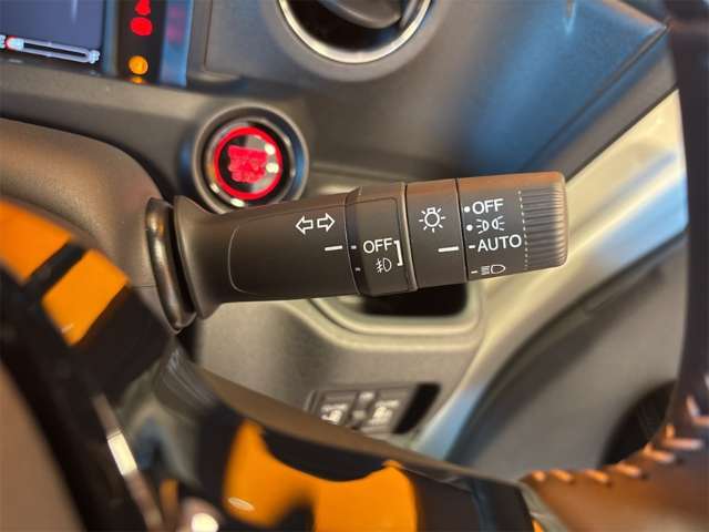 ホンダ Ｎ　ＢＯＸ カスタム ６６０ コーディネートスタイル ２トーン R8年 () 99