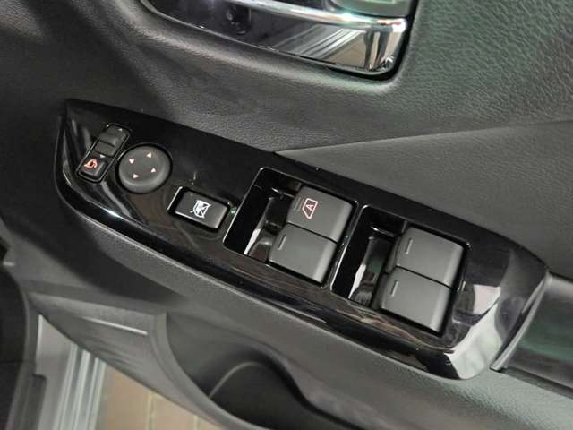 日産 デイズ ６６０ ハイウェイスターＸ R8年 () 99