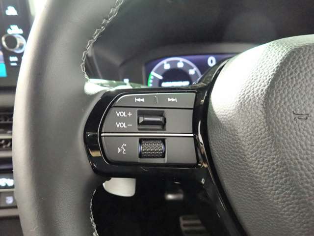 ホンダ ＺＲ－Ｖ ２．０ Ｅ：ＨＥＶ Ｚ ブラックスタイル R8年 () 99