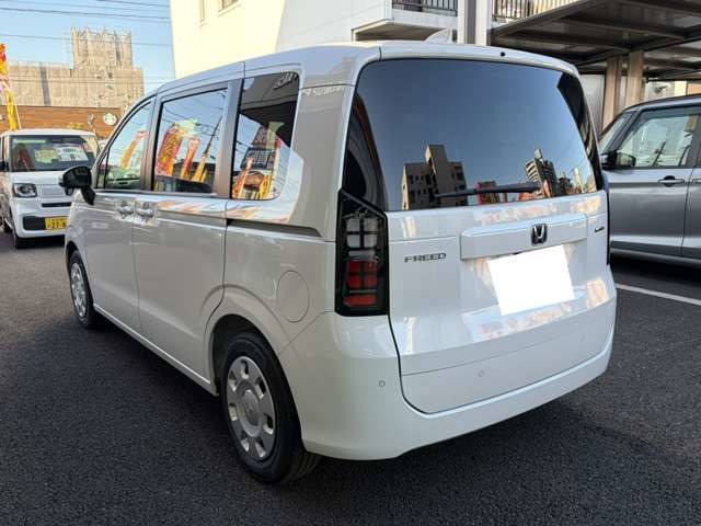 ホンダ フリード　ハイブリッド １．５ Ｅ：ＨＥＶ エアー R8年 () 99