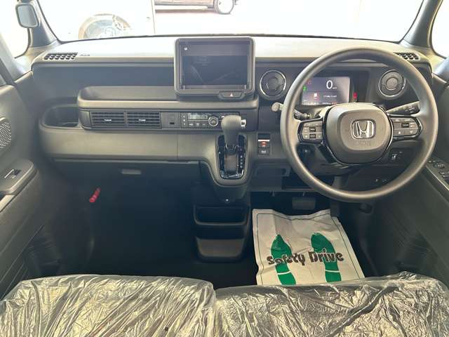 ホンダ Ｎ　ＢＯＸ カスタム ６６０ R8年 (四国) 99