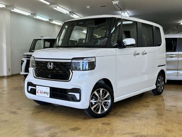 ホンダ Ｎ　ＢＯＸ カスタム ６６０ R8年 (四国) 99