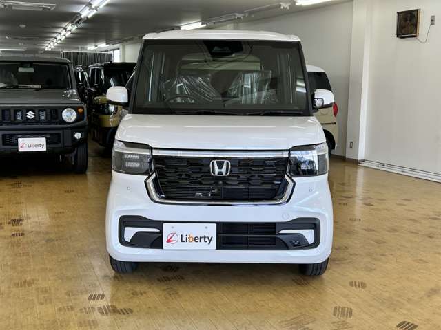 ホンダ Ｎ　ＢＯＸ カスタム ６６０ R8年 (四国) 99
