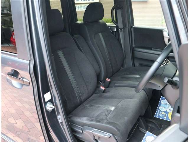 ホンダ Ｎ　ＢＯＸ カスタム ６６０ Ｌ スタイルプラス ブラック R5年 (関東) 99