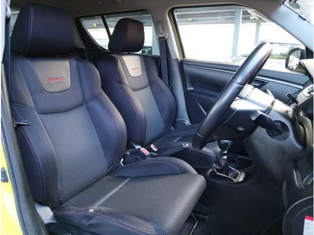 スズキ スイフト １．６ スポーツ H25年 (関東) 99