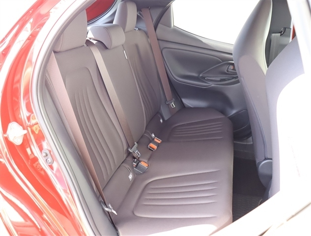 トヨタ ヤリス １．０ Ｇ R8年 () 99