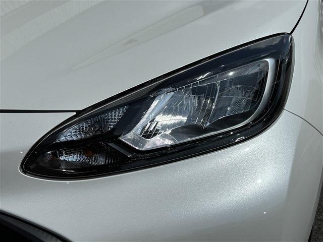 トヨタ アクア １．５ Ｘ R4年 (東海) 99