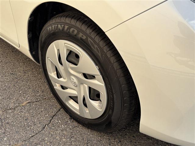 トヨタ アクア １．５ Ｘ R4年 (東海) 99