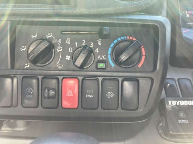 日野自動車 デュトロ ４．０ＤＴ H25年 () 99
