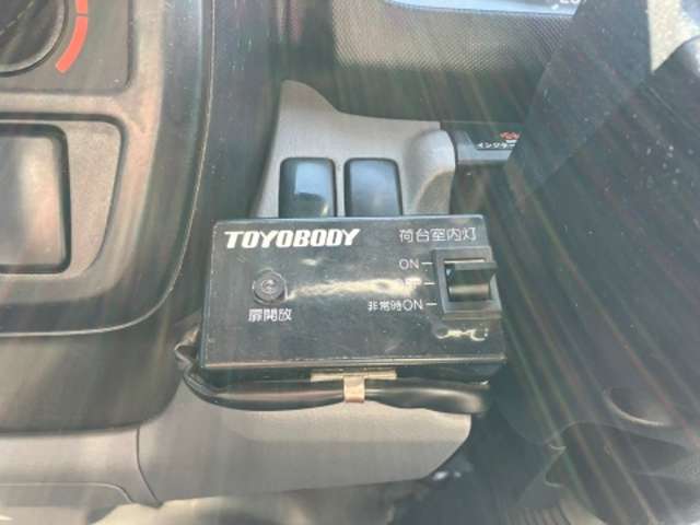 日野自動車 デュトロ ４．０ＤＴ H25年 () 99