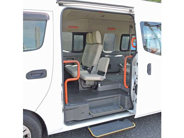 日産 ＮＶ３５０キャラバン ２．５ チェアキャブ Ｍ仕様 H26年 () 99