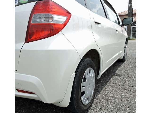 ホンダ フィット １．３ Ｇ １０ＴＨアニバーサリーＩＩ H24年 () 99