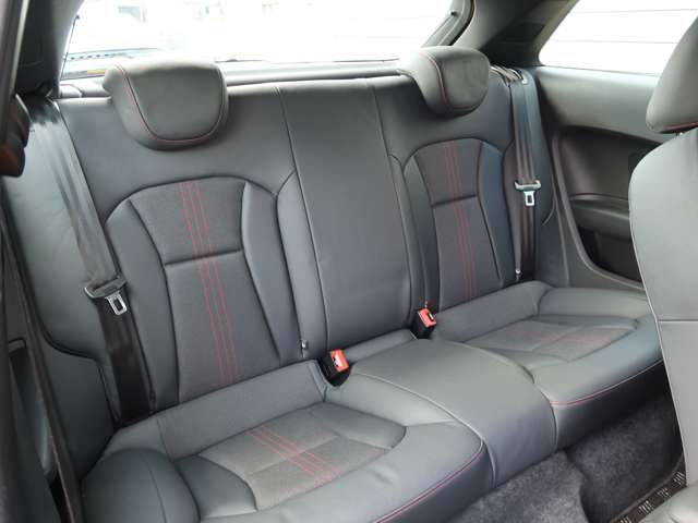 アウディ Ｓ１ ２．０ ４ＷＤ H27年 (関東) 99