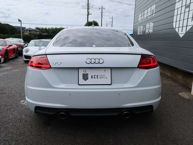 アウディ ＴＴ クーペ　４０　ＴＦＳＩ R1年 (関東) 99