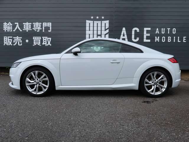 アウディ ＴＴ クーペ　４０　ＴＦＳＩ R1年 (関東) 99