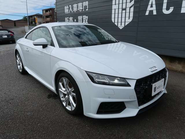 アウディ ＴＴ クーペ　４０　ＴＦＳＩ R1年 (関東) 99