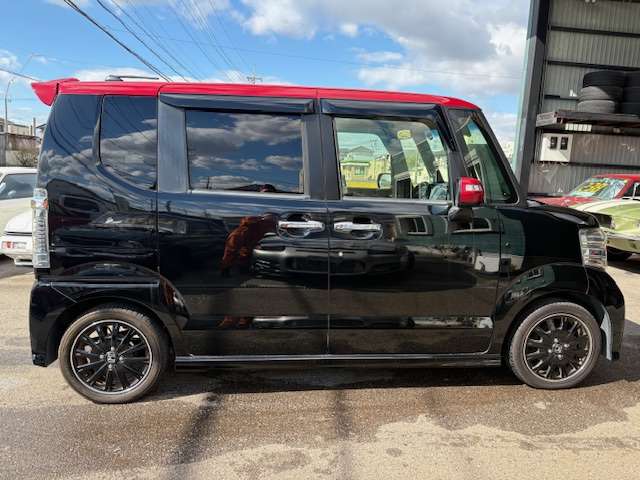 ホンダ Ｎ　ＢＯＸ ６６０ カスタムＧ ターボＳＳパッケージ ブラックスタイル H28年 (東海) 99
