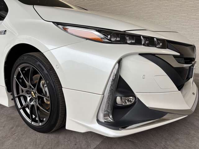 トヨタ プリウスＰＨＶ １．８ Ａ プレミアム R2年 (中国) 99